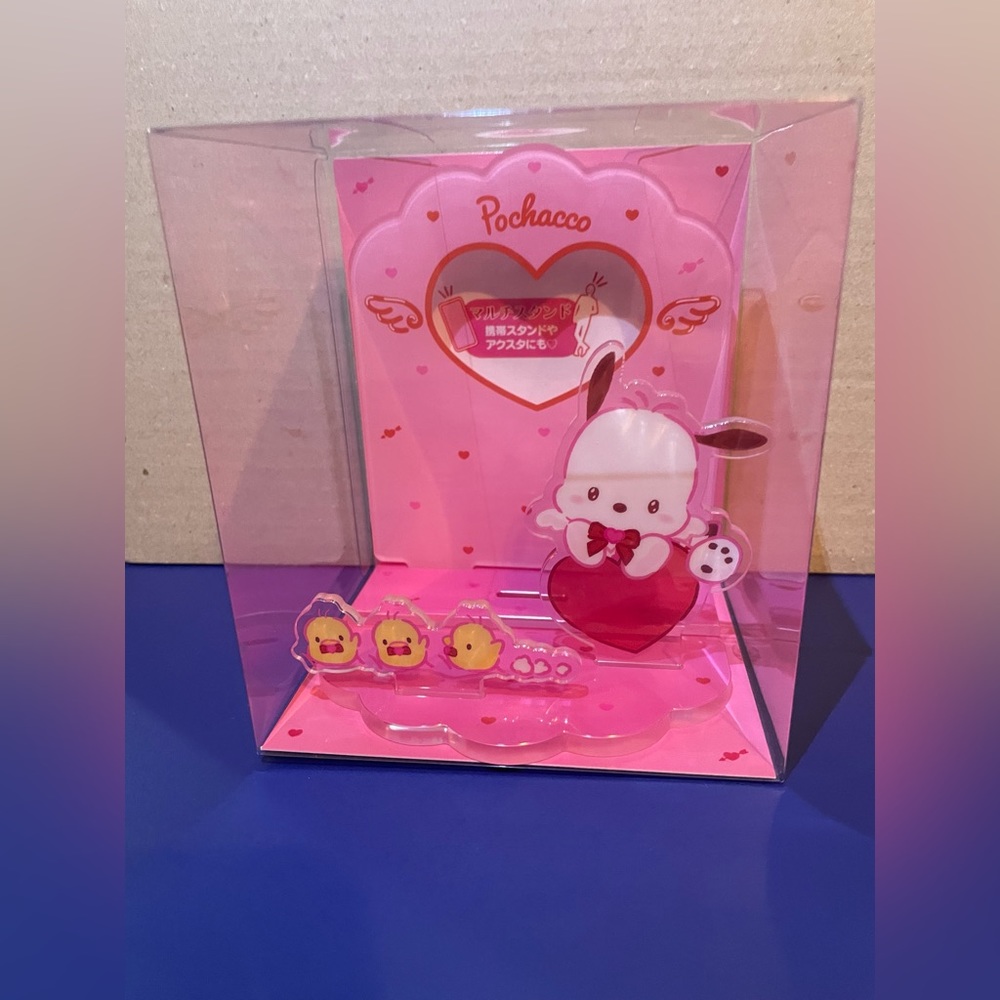 Pochacco Smartphone And Photo Stand